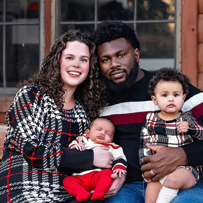 D’Artagnan and Melody Spradley with their family